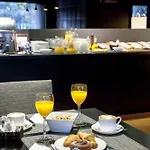 Zenit Hotel 4*
