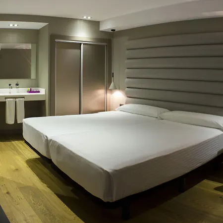 מלון Zenit ויגו