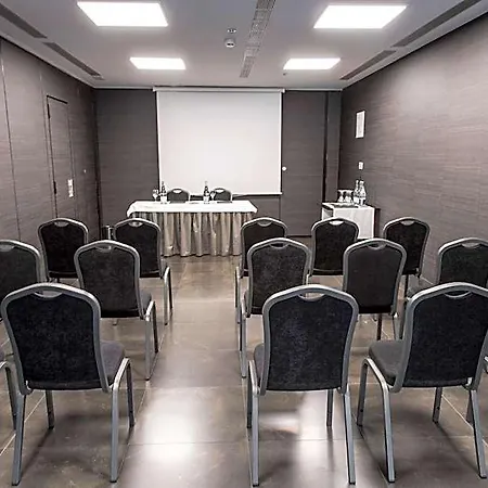 Zenit Hotel 4*