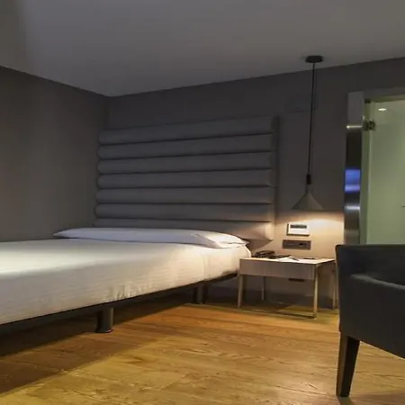 Hotel Zenit 4*