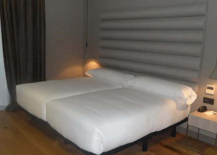 Zenit Hotell 4*