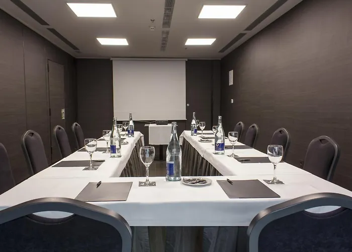 Zenit Hotell 4*